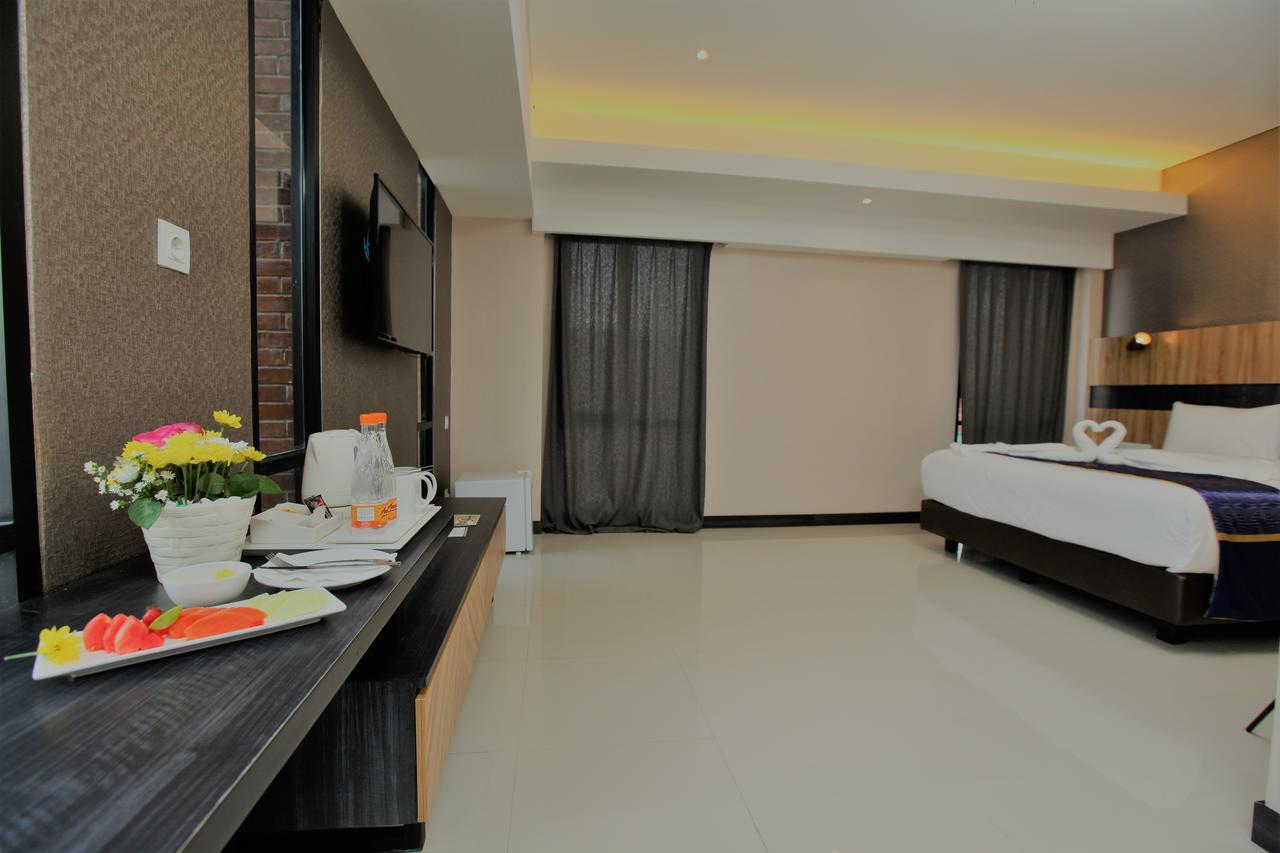 โรงแรมฟิตรา มาจาเลงกา ภายนอก รูปภาพ
